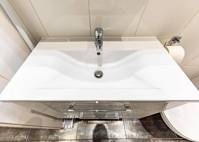 Apartment Hub Close To Main Station By Jr